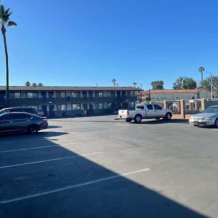 Studio 6 Suites San Bernardino, Ca Esterno foto