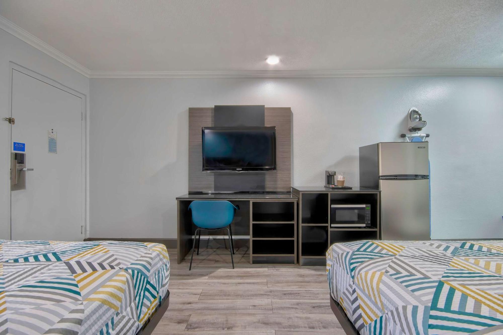 Studio 6 Suites San Bernardino, Ca Esterno foto