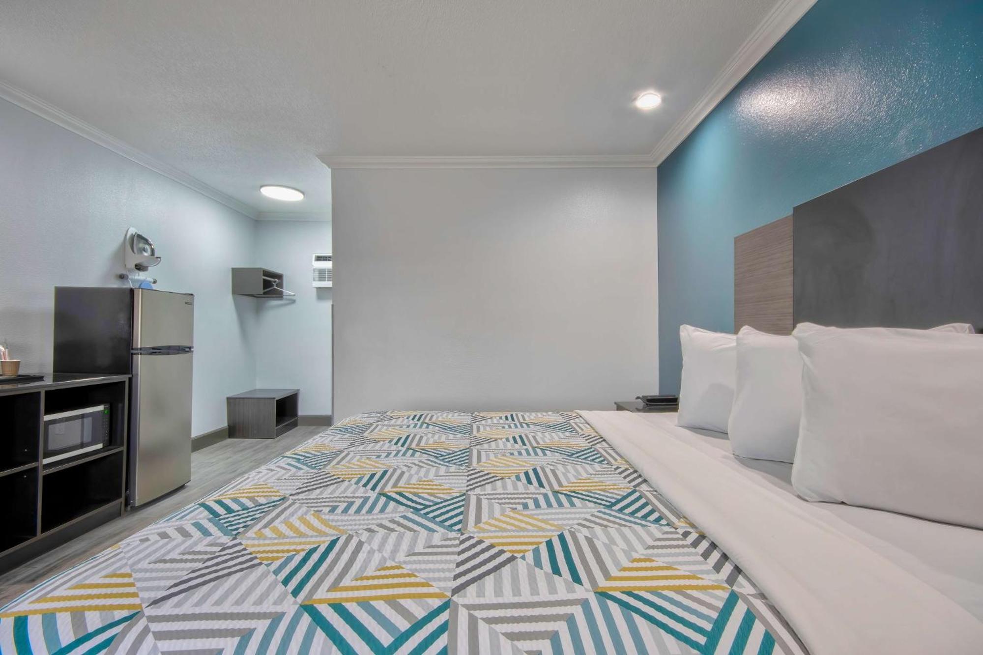 Studio 6 Suites San Bernardino, Ca Esterno foto
