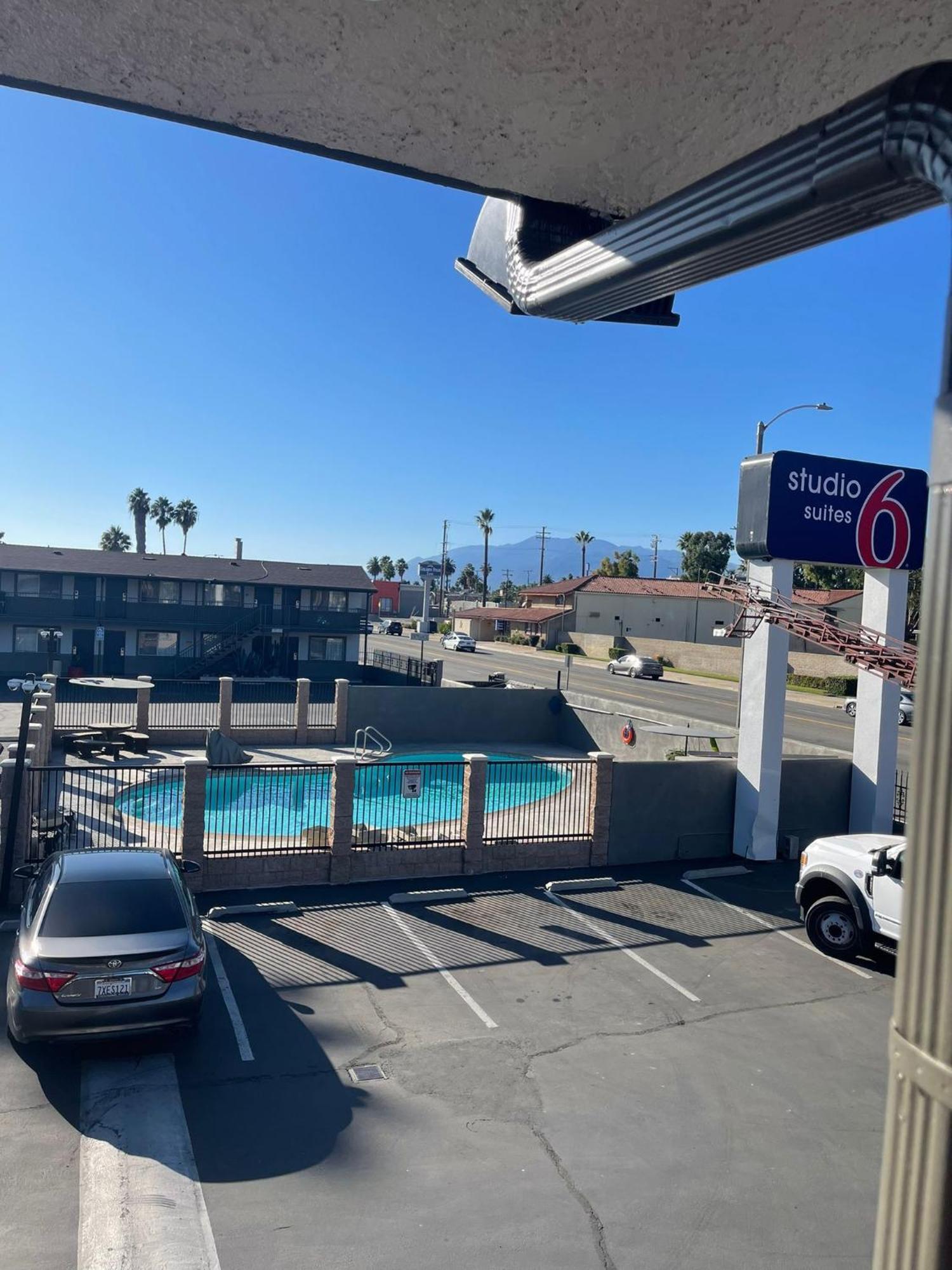 Studio 6 Suites San Bernardino, Ca Esterno foto