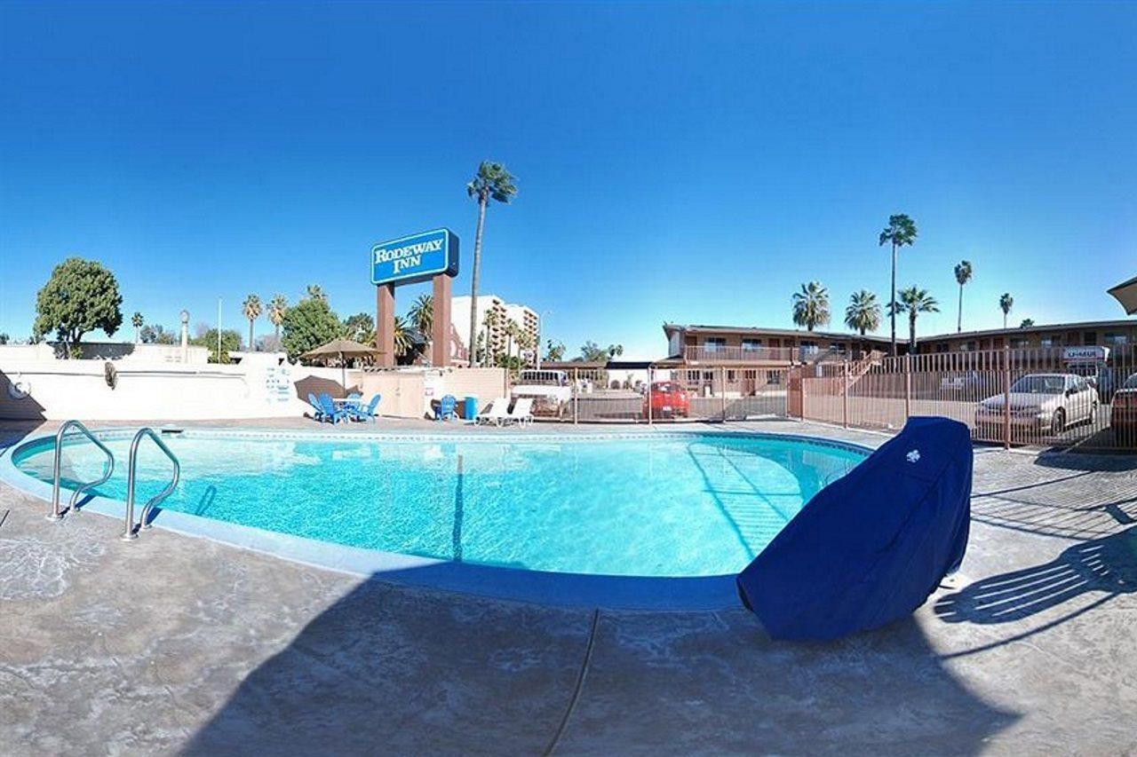 Studio 6 Suites San Bernardino, Ca Esterno foto