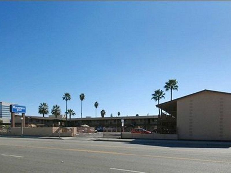 Studio 6 Suites San Bernardino, Ca Esterno foto