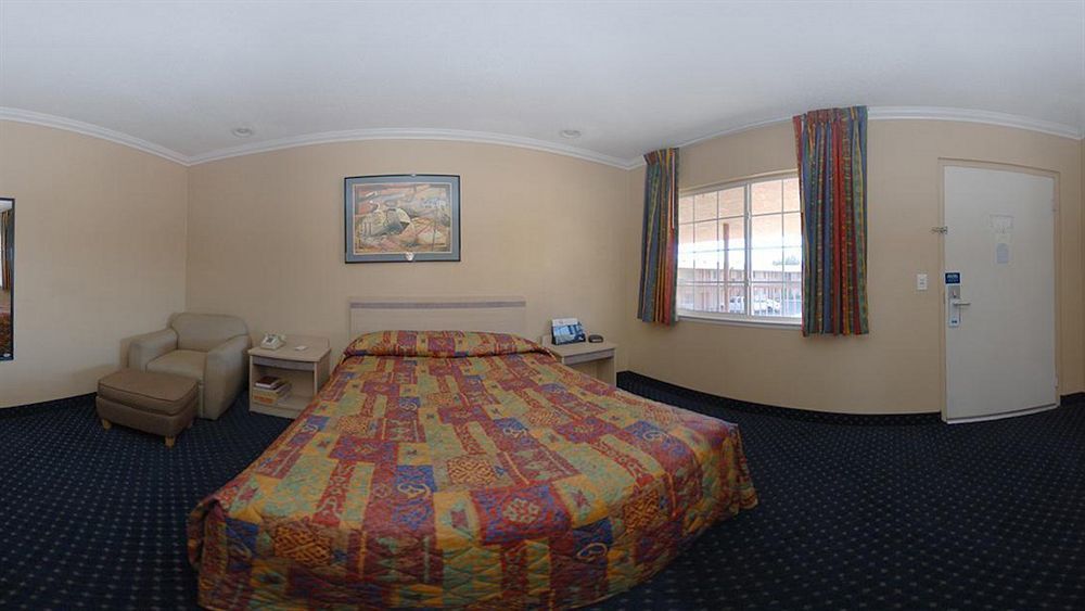 Studio 6 Suites San Bernardino, Ca Esterno foto