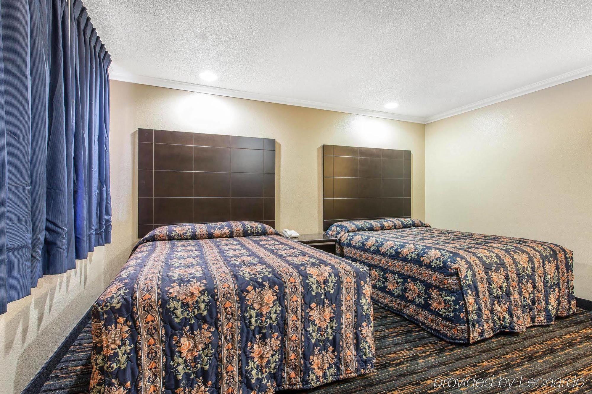 Studio 6 Suites San Bernardino, Ca Esterno foto